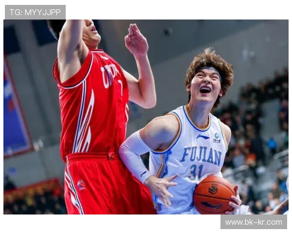 裁判评议：卡尔采夫踩踏漏判红牌严重性